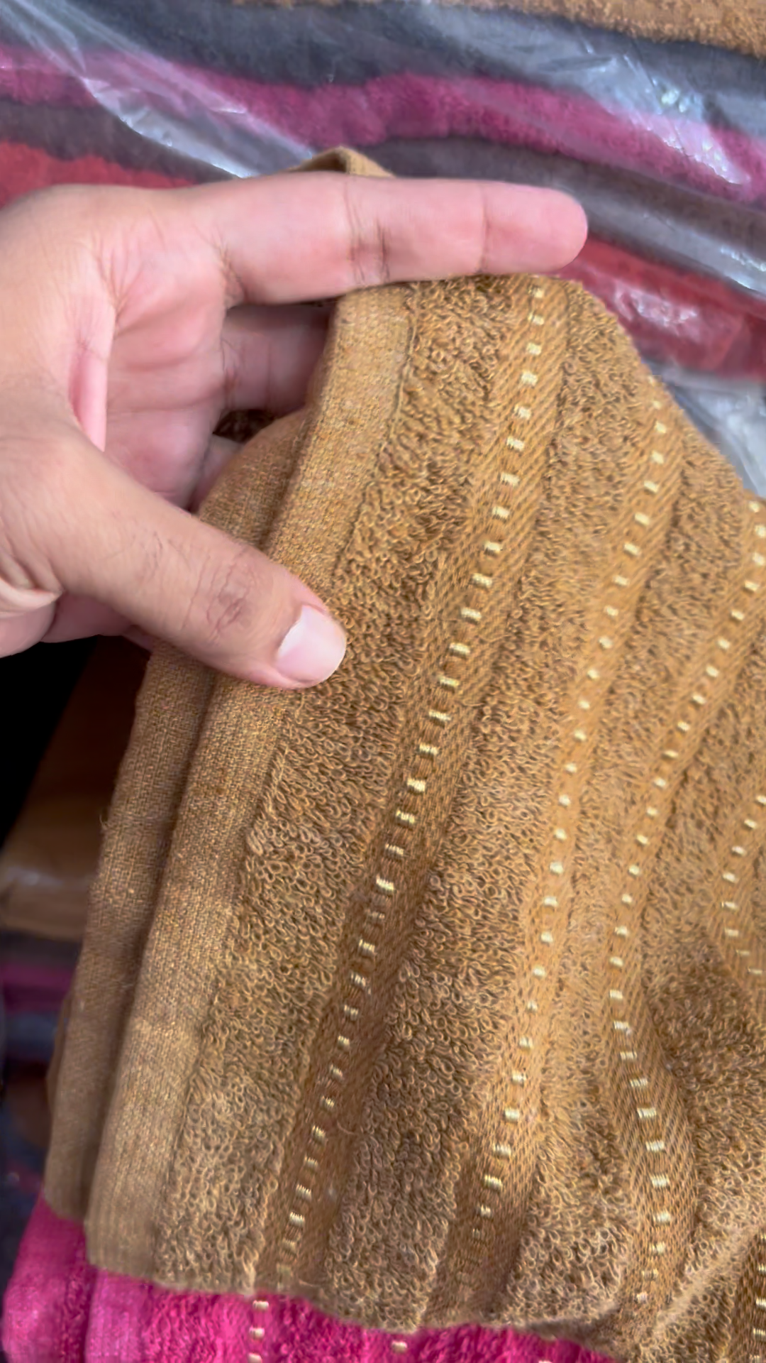 Strip Border Towels (27x54 Inches)